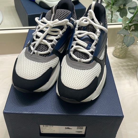 Dior sneakers - Picture 1 of 4